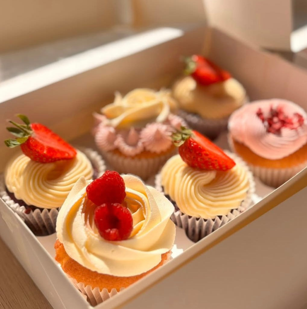 8-Flavor Gourmet Cupcake Tasting Box